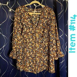 26W/28W Boho floral top with ruffle sleeves